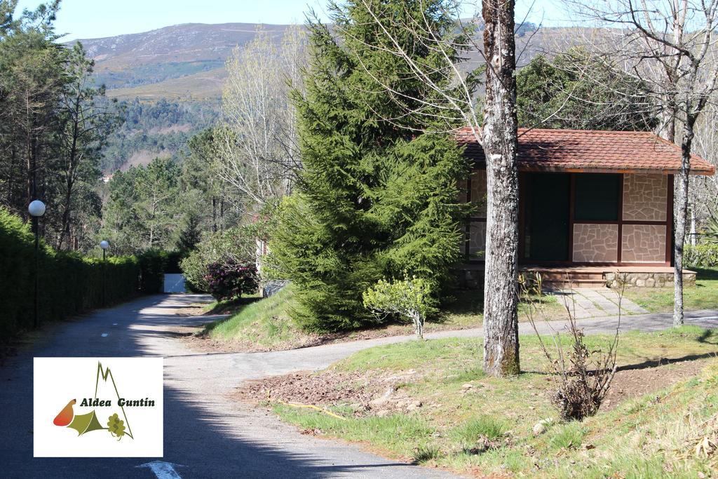 Aldea Guntin Camping Caniza Hotell La Caniza Exteriör bild