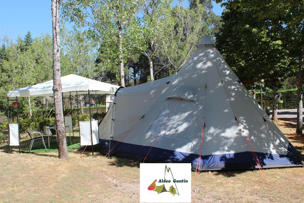 Aldea Guntin Camping Caniza Hotell La Caniza Exteriör bild