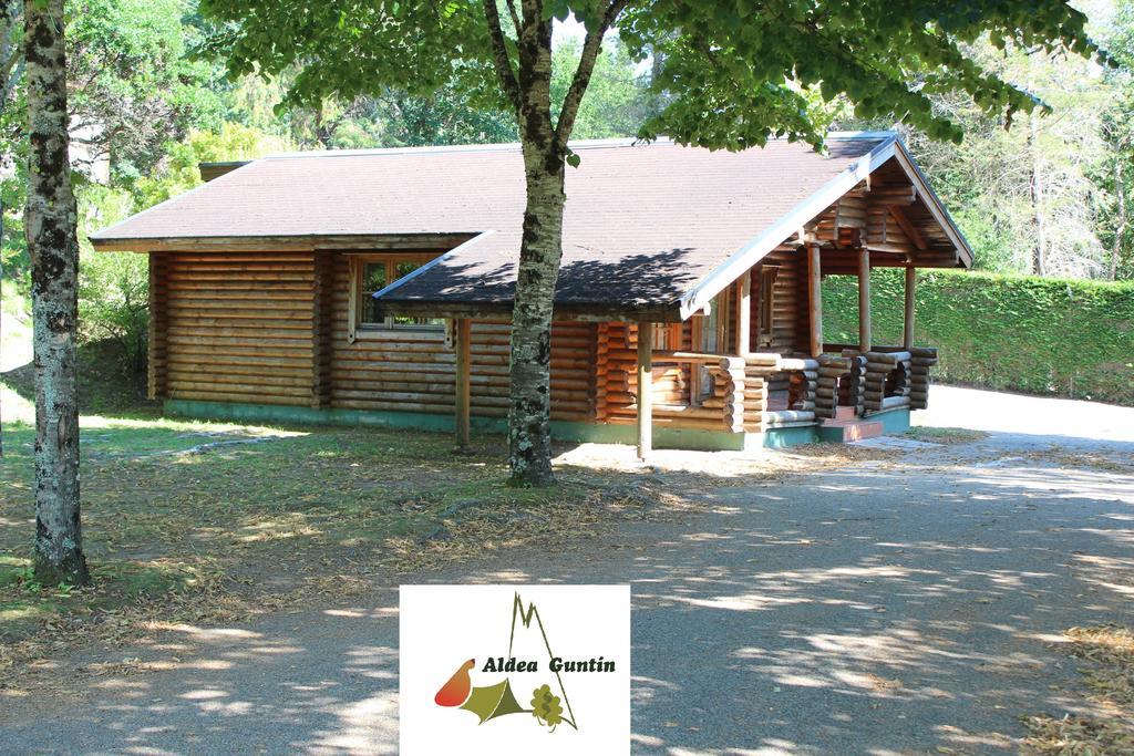 Aldea Guntin Camping Caniza Hotell La Caniza Exteriör bild