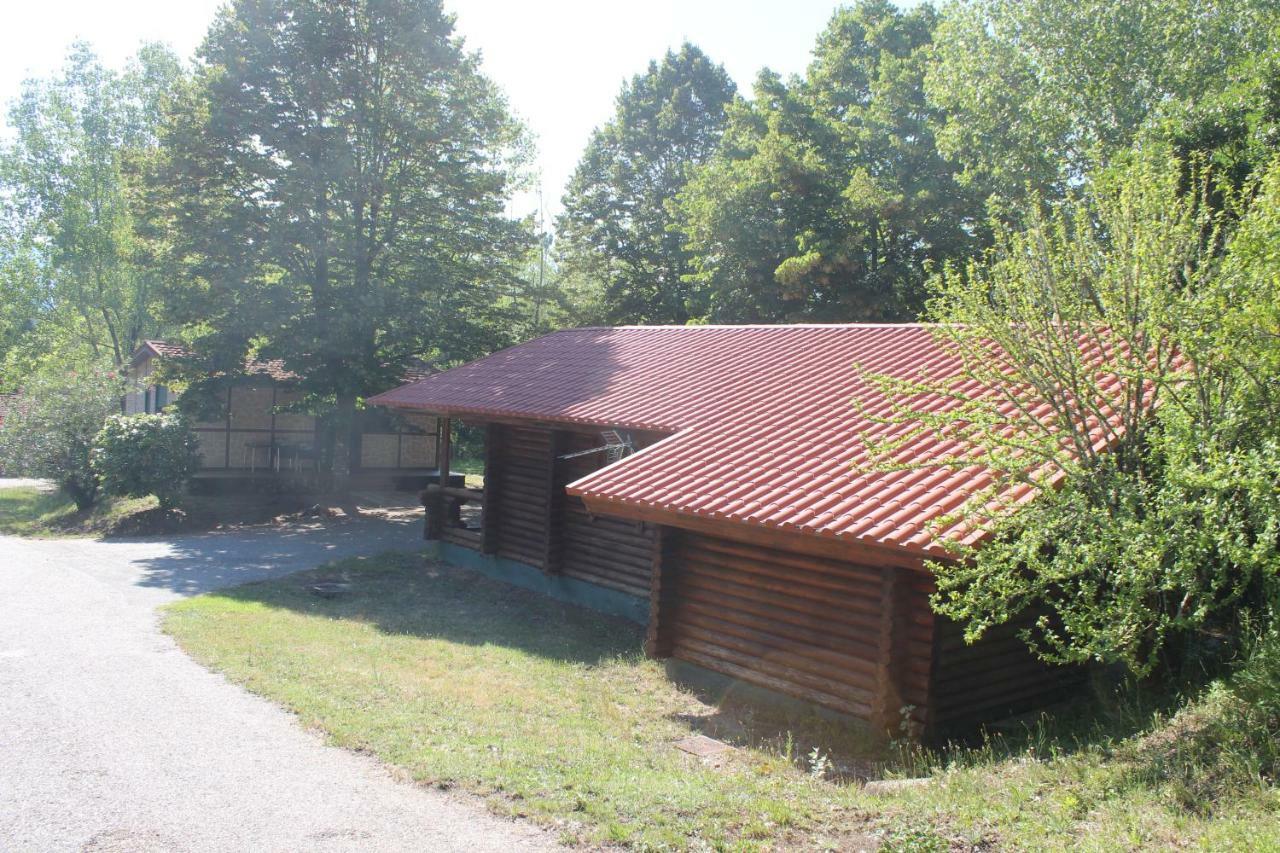 Aldea Guntin Camping Caniza Hotell La Caniza Exteriör bild